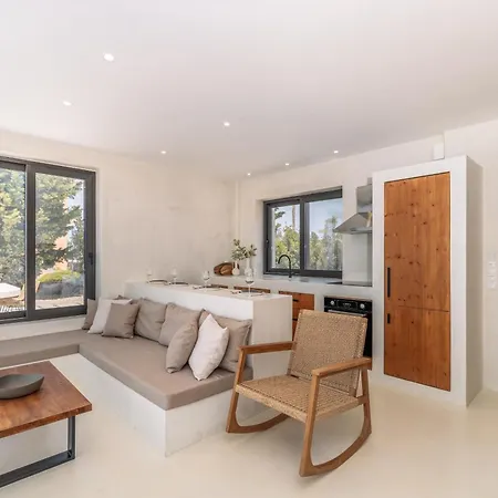 فيلة Nero Lefkada *