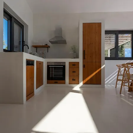 Nero Lefkada Цукаладес