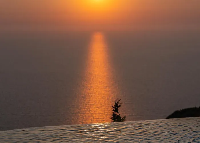 Neró Lefkada
